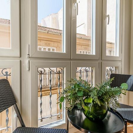 Bright Two-Bedroom Apartment In The Historic Center Málaga Extérieur photo