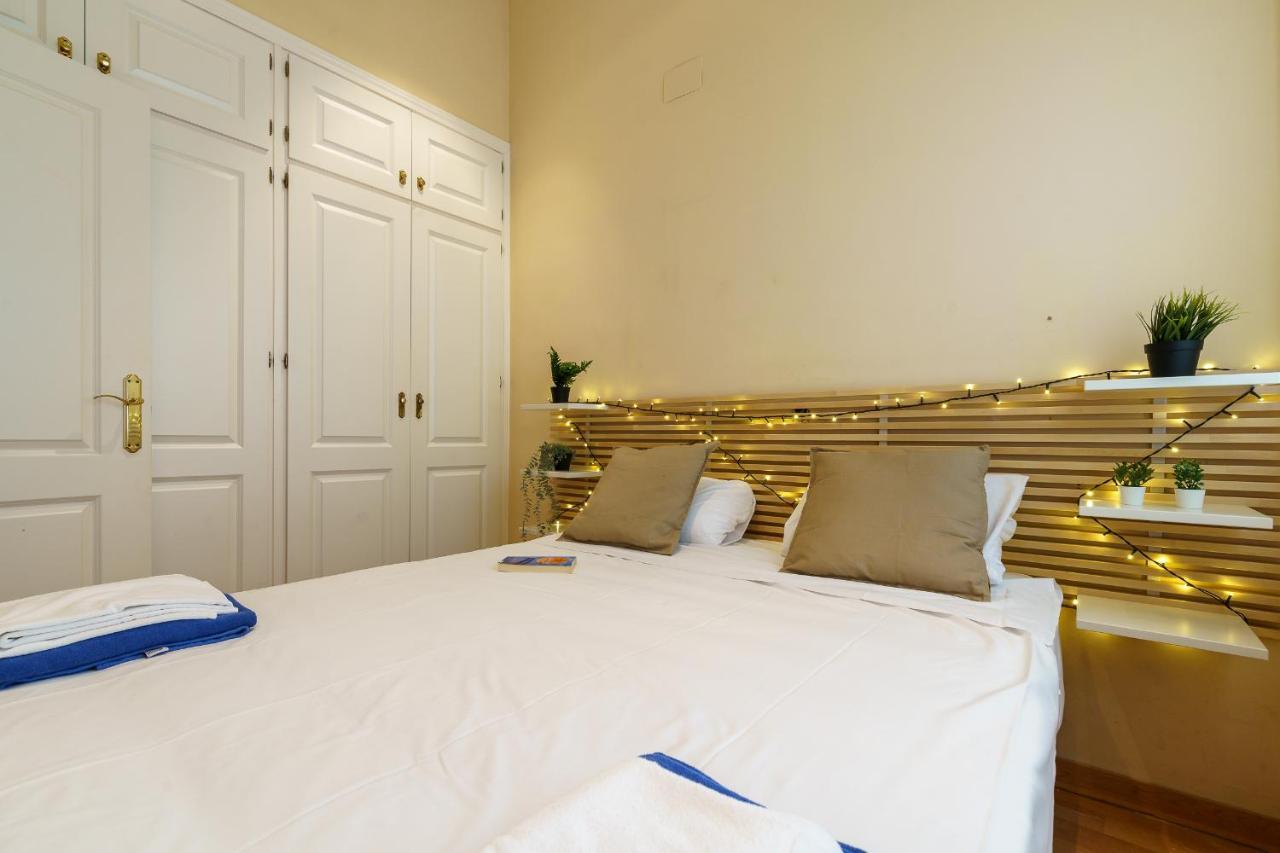 Bright Two-Bedroom Apartment In The Historic Center Málaga Extérieur photo